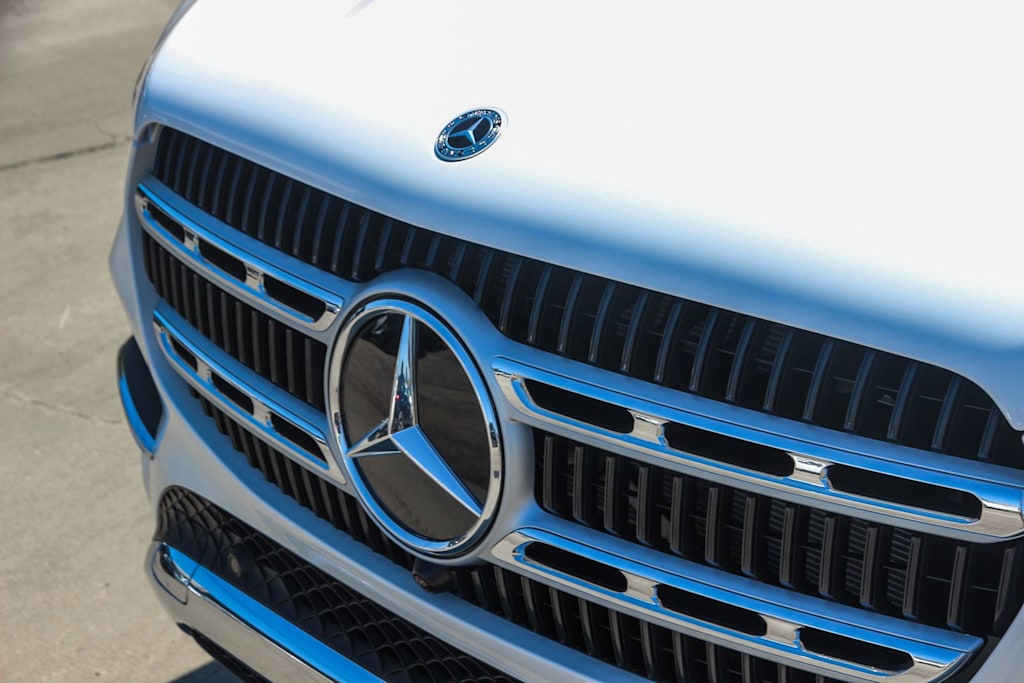 Thumbnail: 2026 Mercedes-Benz GLE - 6
