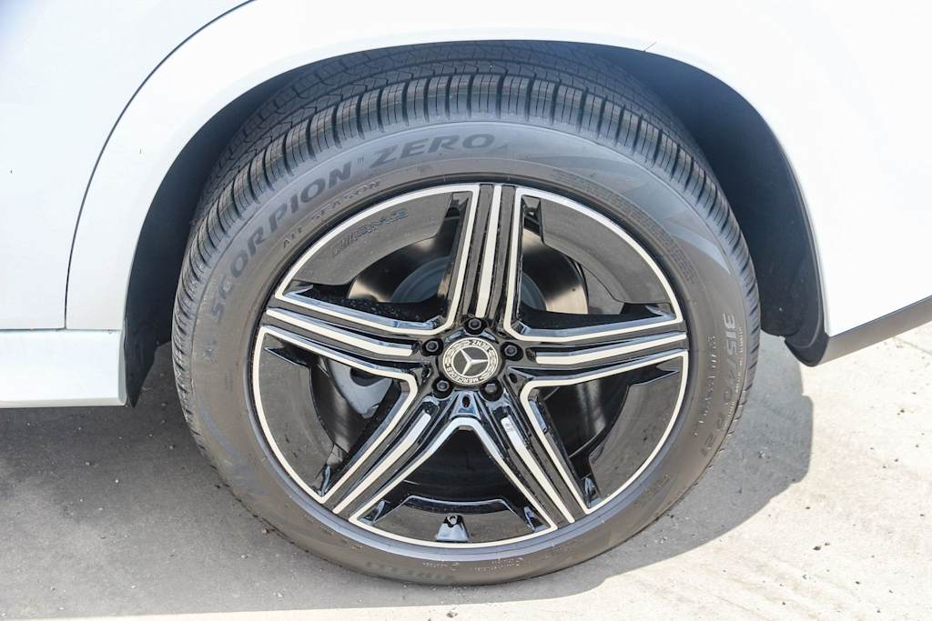 Thumbnail: 2026 Mercedes-Benz GLE - 20