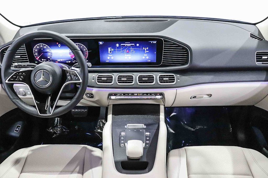 Thumbnail: 2026 Mercedes-Benz GLE - 2