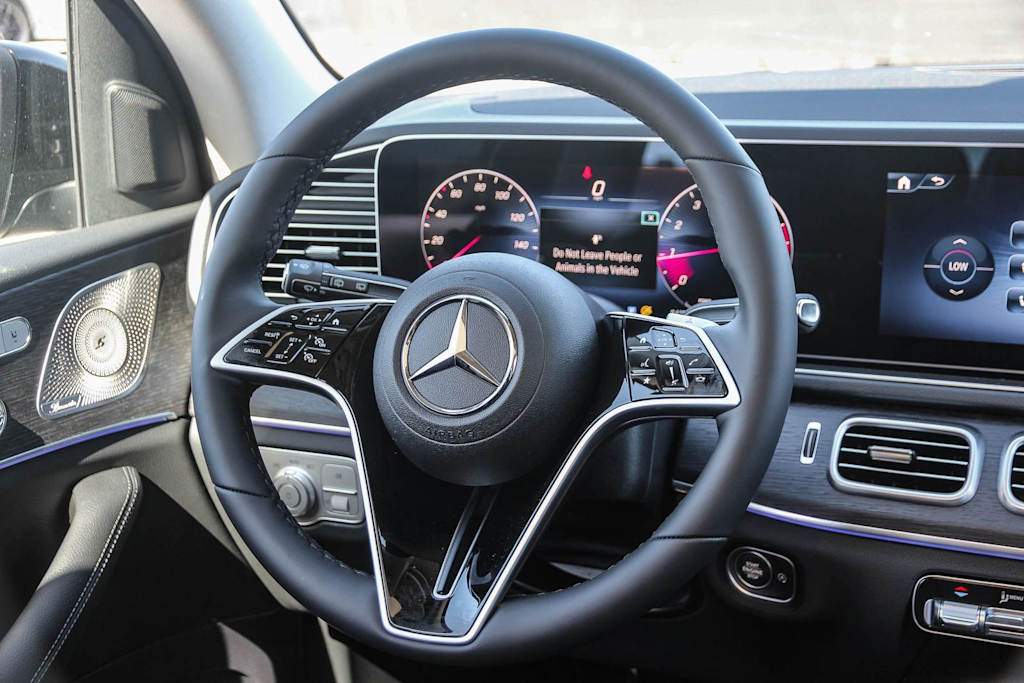 Thumbnail: 2026 Mercedes-Benz GLE - 9