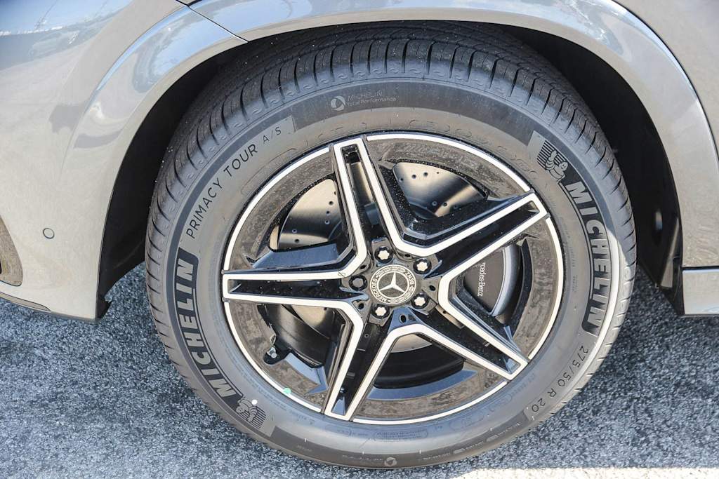 Thumbnail: 2026 Mercedes-Benz GLE - 7