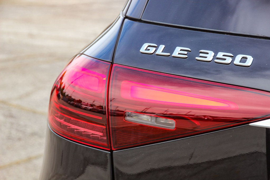 Thumbnail: 2026 Mercedes-Benz GLE - 18
