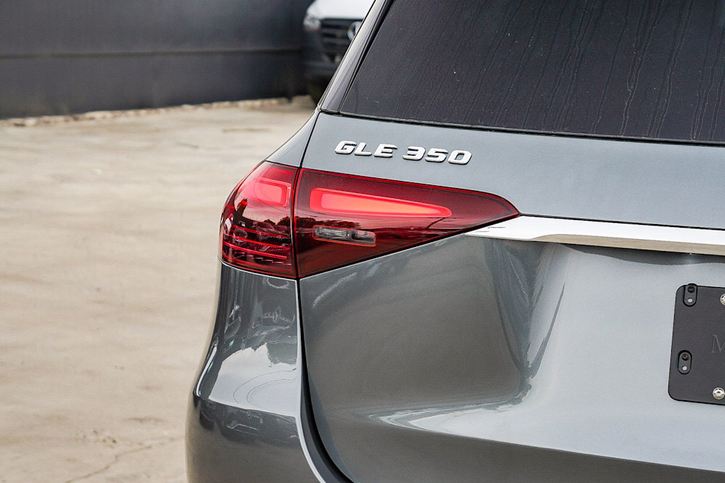 Thumbnail: 2026 Mercedes-Benz GLE - 21