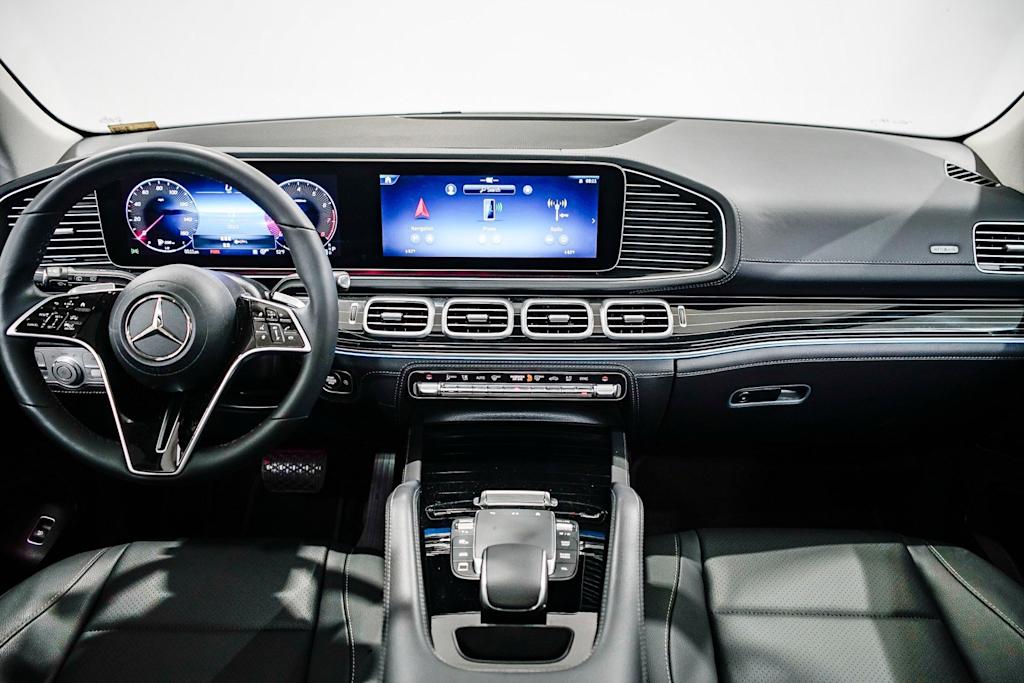 Thumbnail: 2025 Mercedes-Benz GLE - 2