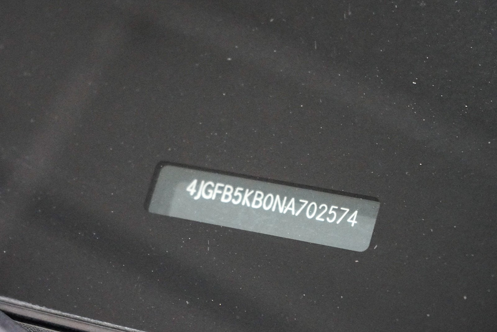 Thumbnail: 2022 Mercedes-Benz GLE - 17