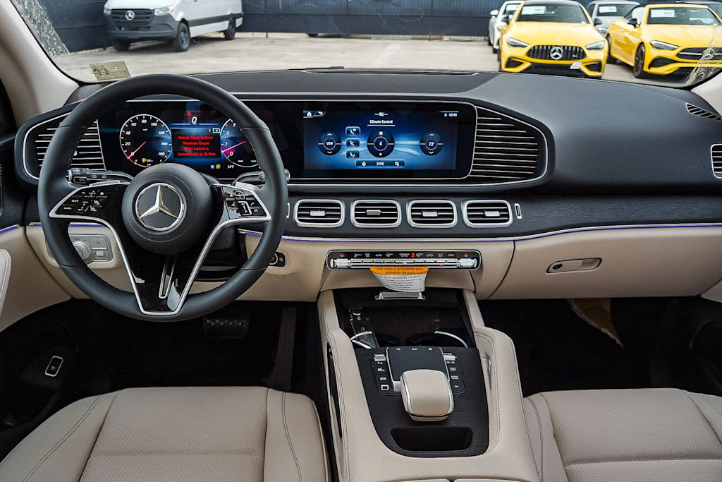 Thumbnail: 2026 Mercedes-Benz GLE - 2