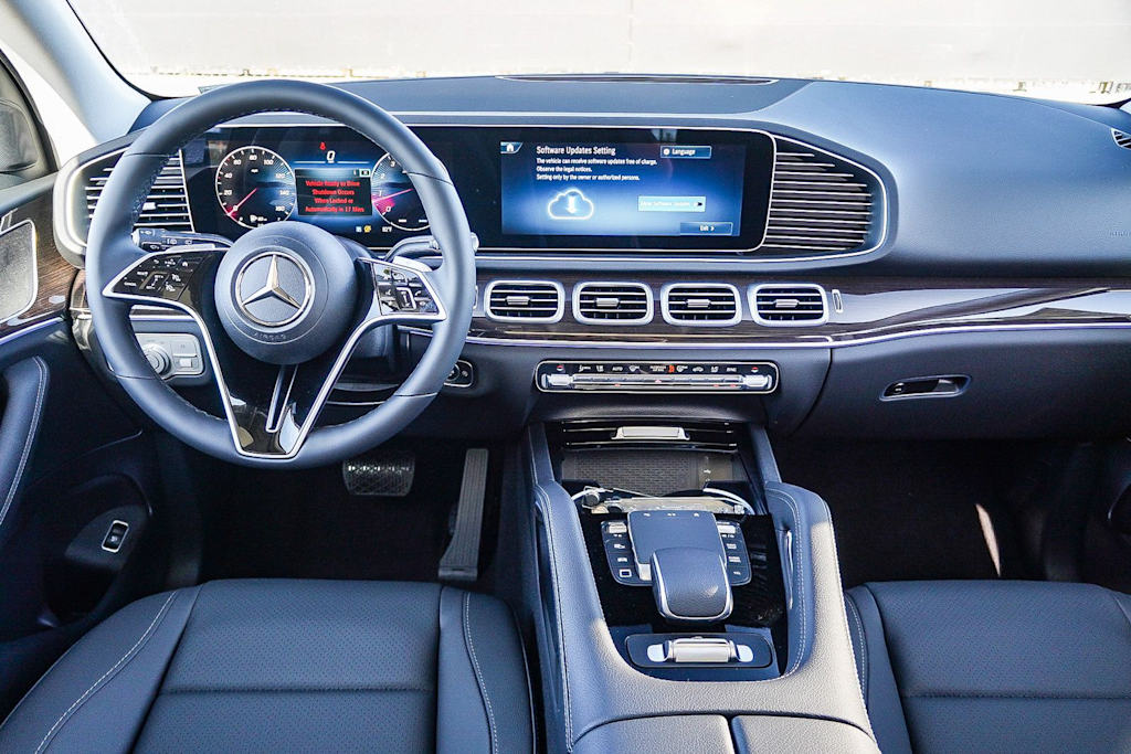 Thumbnail: 2026 Mercedes-Benz GLE - 2