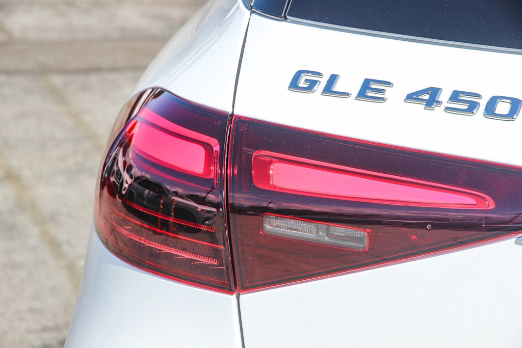 Thumbnail: 2026 Mercedes-Benz GLE - 18