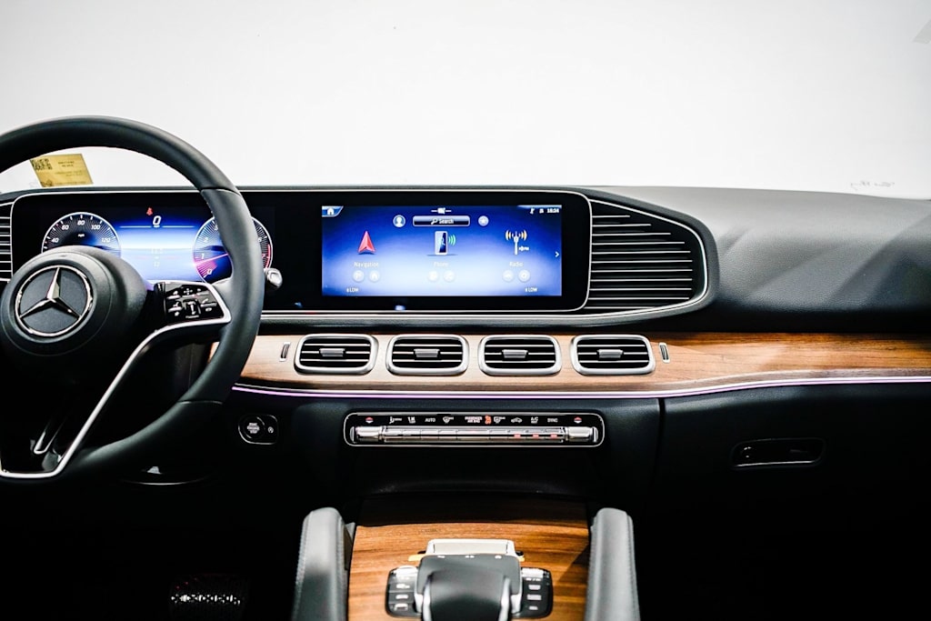 Thumbnail: 2025 Mercedes-Benz GLE - 12