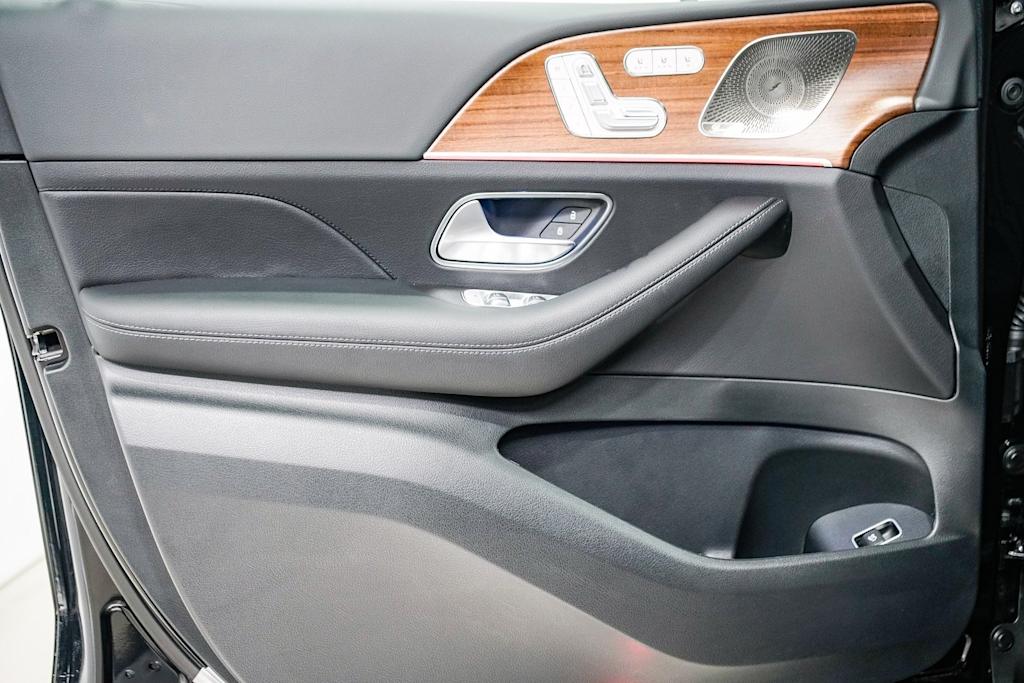 Thumbnail: 2025 Mercedes-Benz GLE - 22