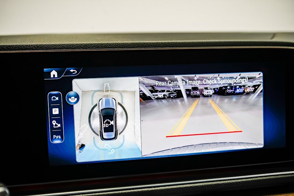 Thumbnail: 2025 Mercedes-Benz GLE - 25