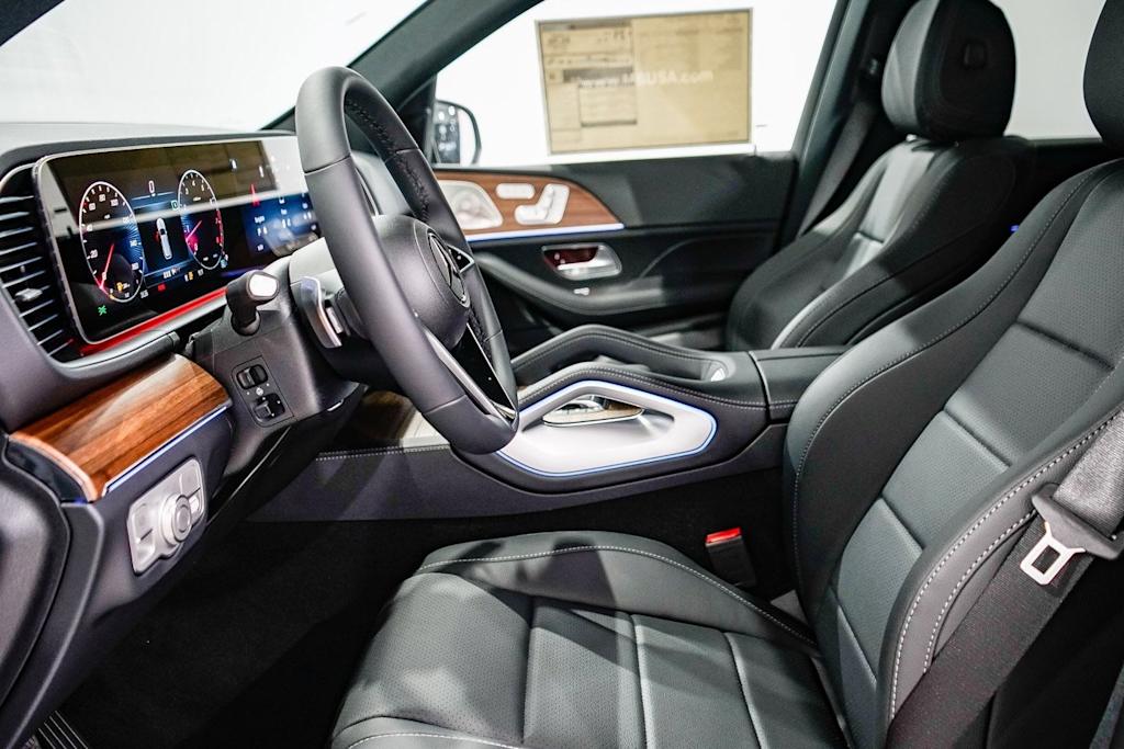 Thumbnail: 2025 Mercedes-Benz GLE - 10