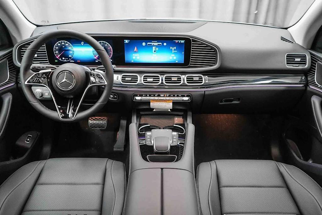 Thumbnail: 2026 Mercedes-Benz GLE - 2
