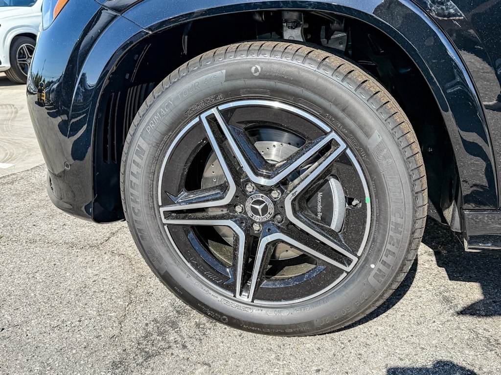 Thumbnail: 2025 Mercedes-Benz GLE - 18