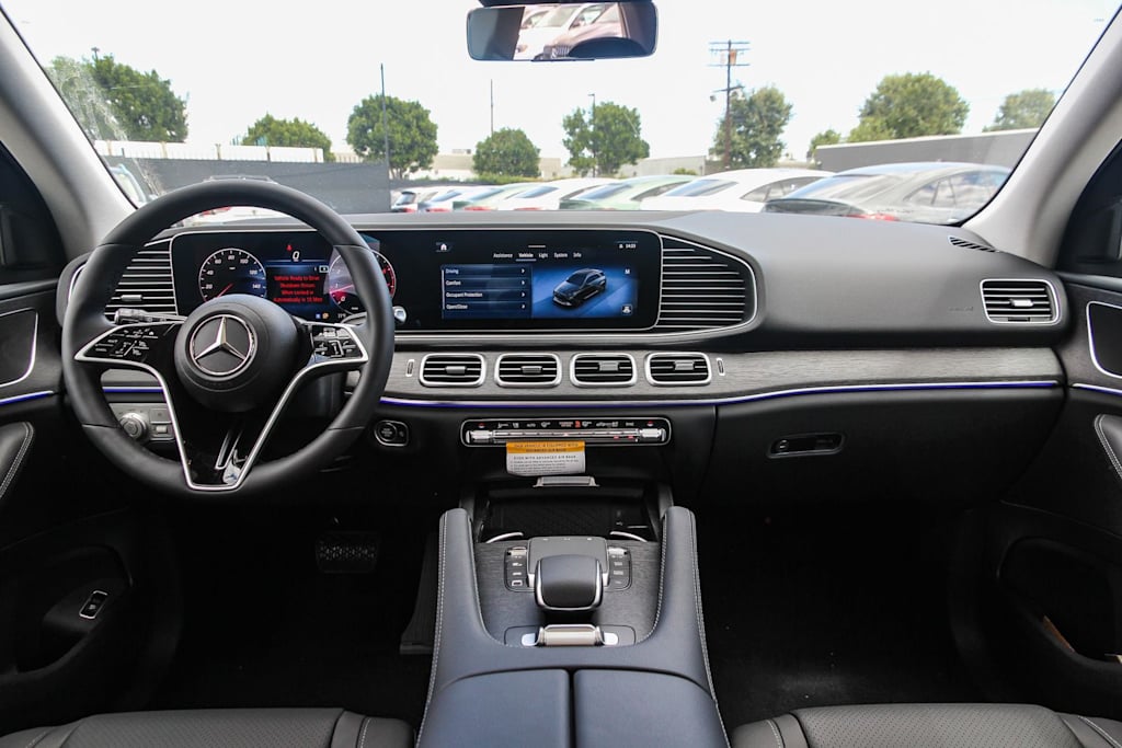 Thumbnail: 2026 Mercedes-Benz GLE - 2