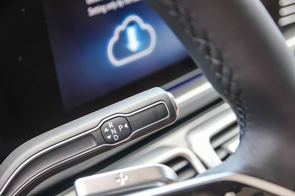 Thumbnail: 2026 Mercedes-Benz GLE - 15