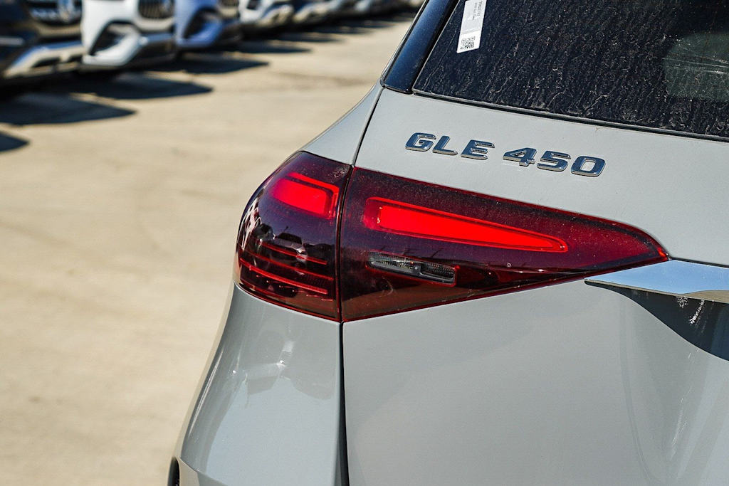 Thumbnail: 2026 Mercedes-Benz GLE - 18