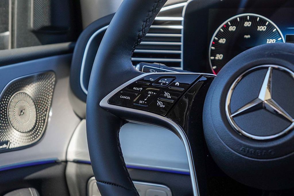 Thumbnail: 2026 Mercedes-Benz GLE - 21
