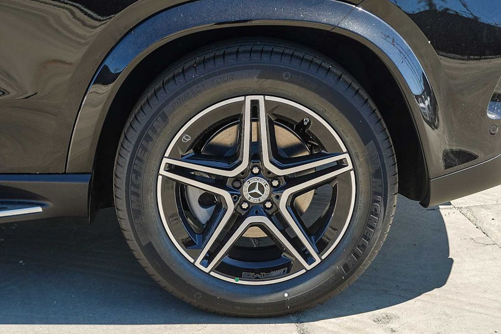 Thumbnail: 2026 Mercedes-Benz GLE - 19