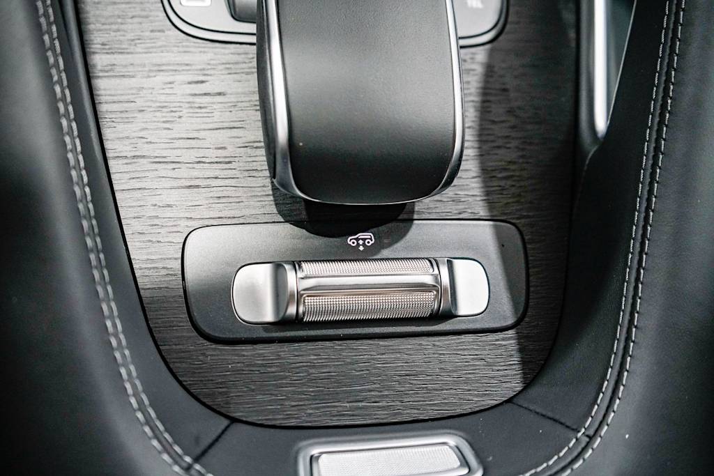 Thumbnail: 2026 Mercedes-Benz GLE - 25