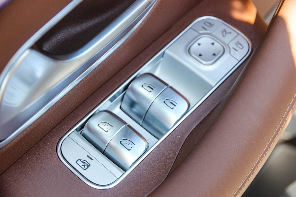 Thumbnail: 2026 Mercedes-Benz GLE - 23