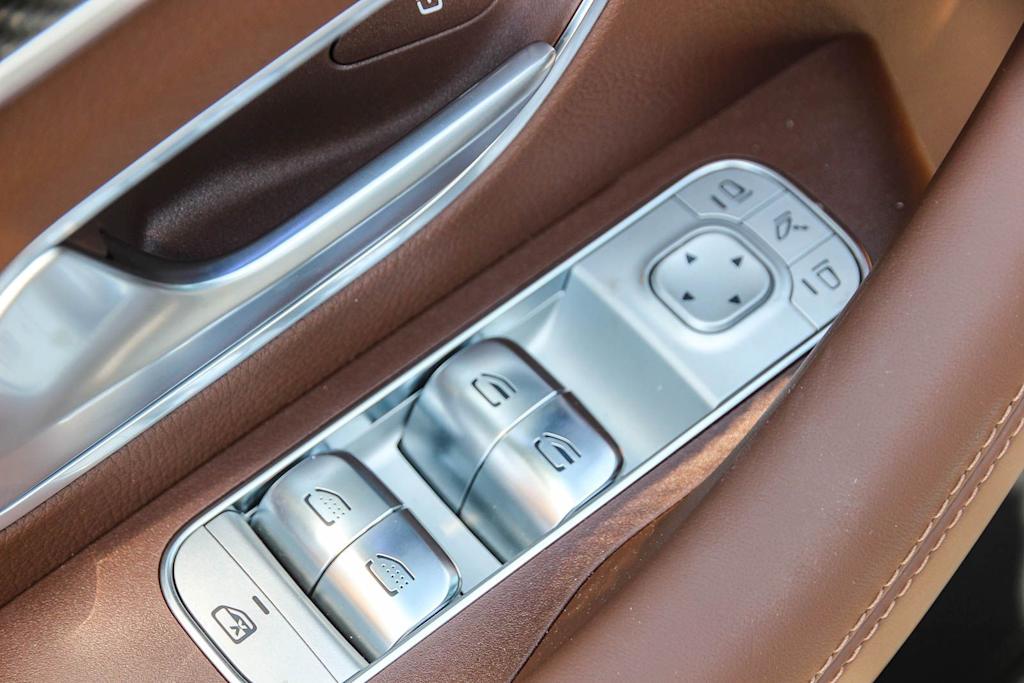 Thumbnail: 2026 Mercedes-Benz GLE - 22
