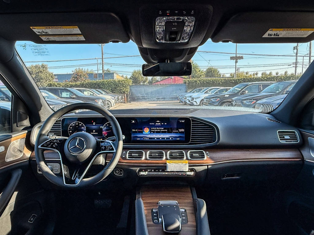 Thumbnail: 2025 Mercedes-Benz GLE - 2