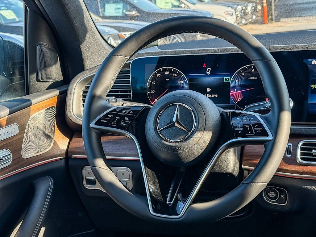 Thumbnail: 2025 Mercedes-Benz GLE - 12