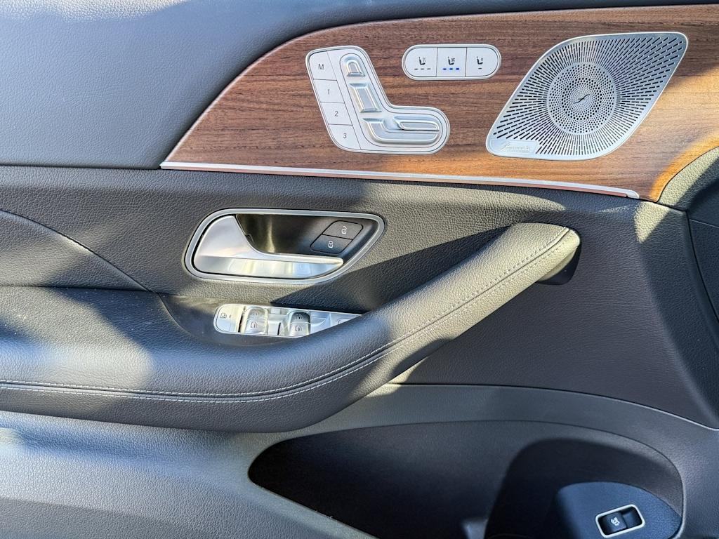 Thumbnail: 2025 Mercedes-Benz GLE - 23