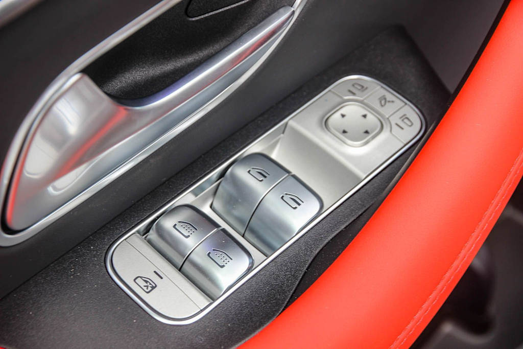 Thumbnail: 2026 Mercedes-Benz GLE - 23