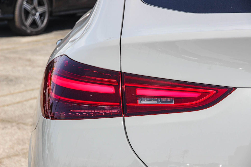 Thumbnail: 2026 Mercedes-Benz GLE - 18