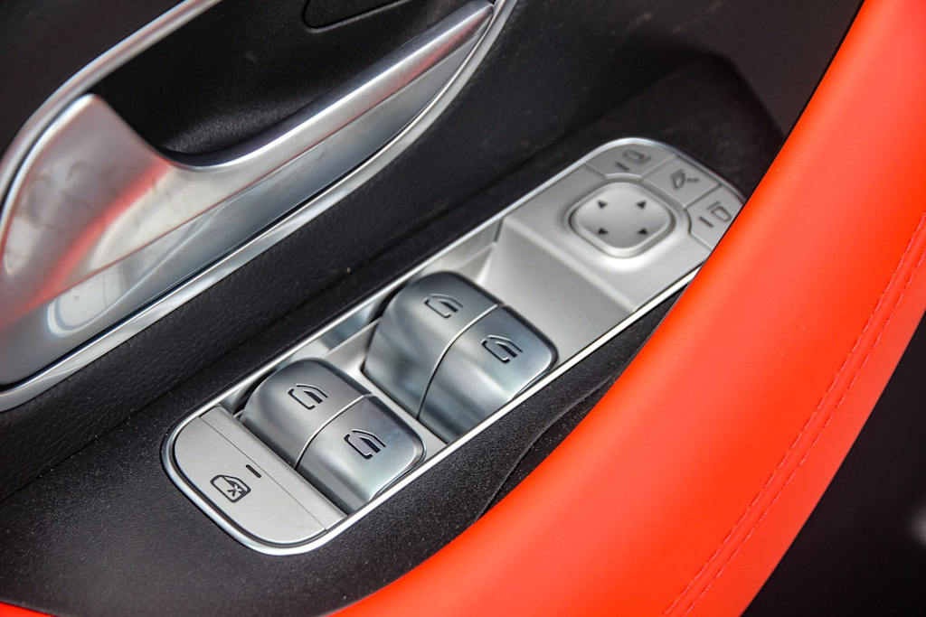 Thumbnail: 2026 Mercedes-Benz GLE - 22