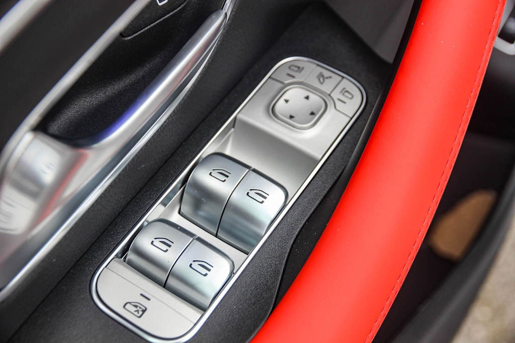 Thumbnail: 2026 Mercedes-Benz GLE - 24