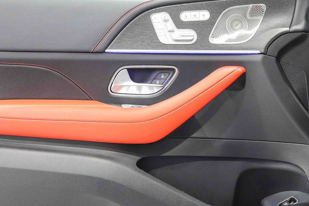 Thumbnail: 2026 Mercedes-Benz GLE - 21