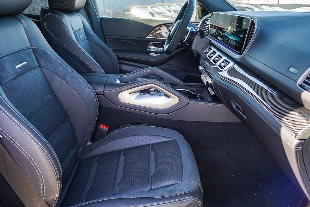 Thumbnail: 2026 Mercedes-Benz GLE - 10