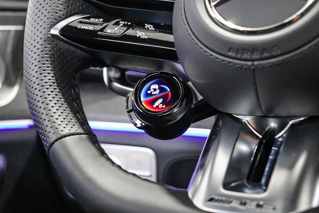 Thumbnail: 2026 Mercedes-Benz GLE - 14