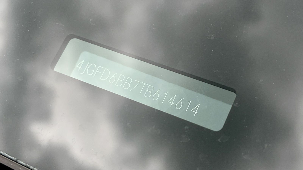 Thumbnail: 2026 Mercedes-Benz GLE - 19