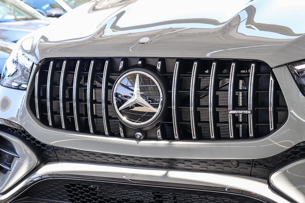 Thumbnail: 2026 Mercedes-Benz GLE - 6