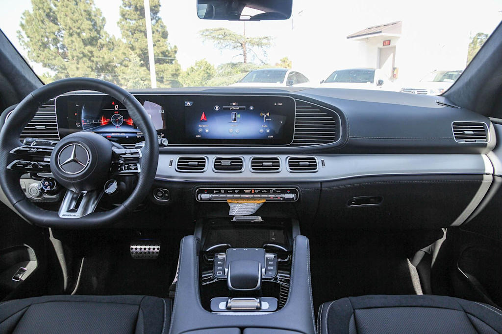 Thumbnail: 2026 Mercedes-Benz GLE - 2