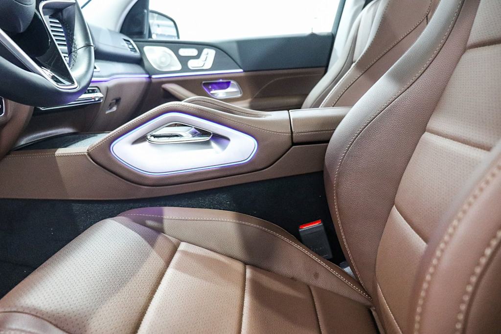 Thumbnail: 2026 Mercedes-Benz GLS - 11