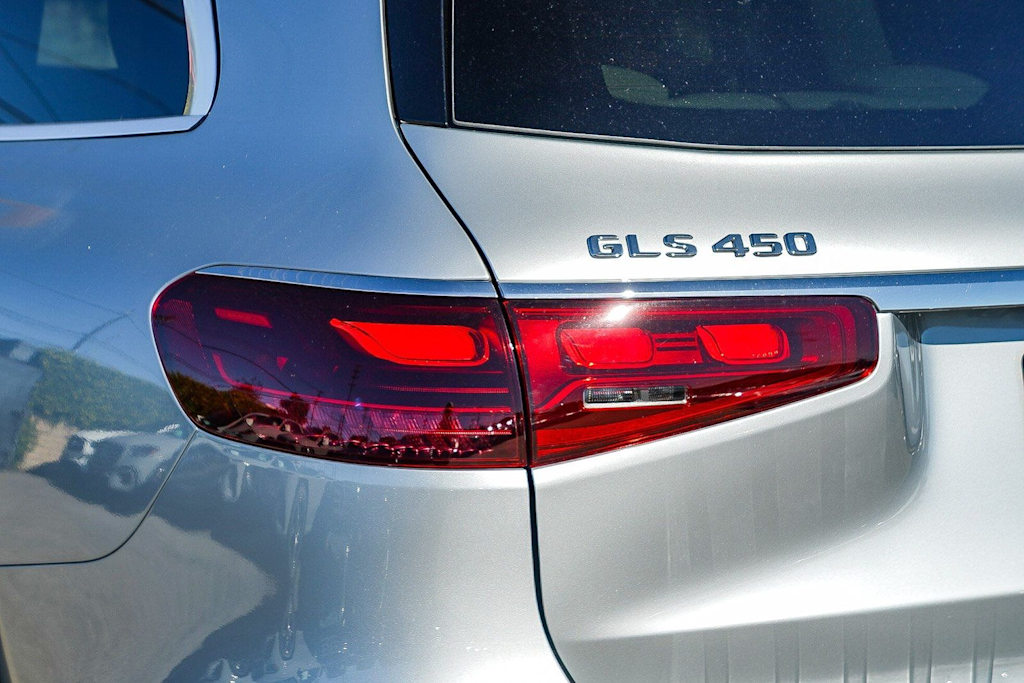 Thumbnail: 2026 Mercedes-Benz GLS - 18