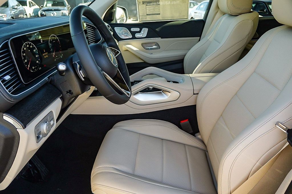 Thumbnail: 2026 Mercedes-Benz GLS - 11