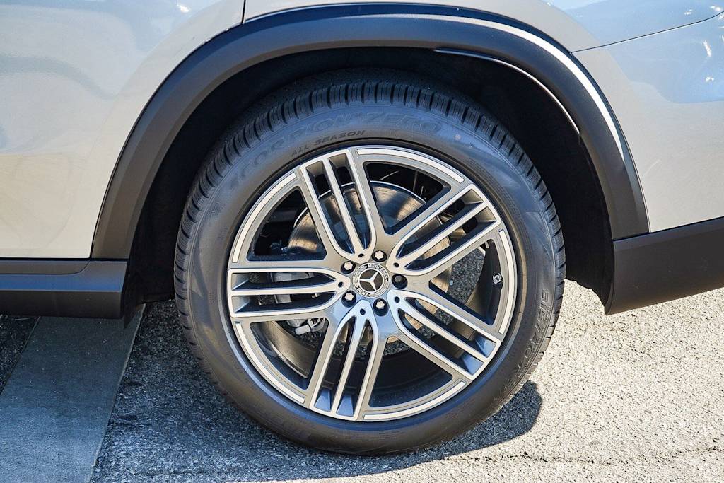 Thumbnail: 2026 Mercedes-Benz GLS - 20