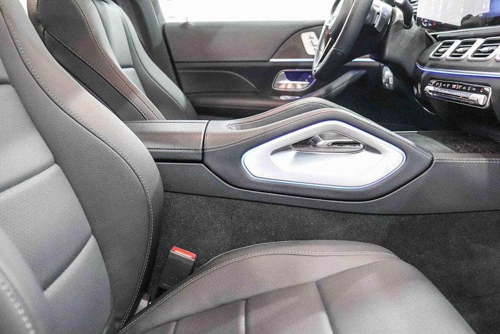 Thumbnail: 2025 Mercedes-Benz GLS - 9