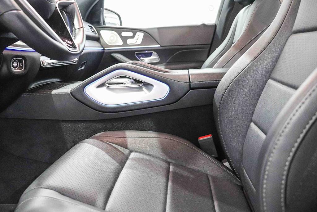 Thumbnail: 2025 Mercedes-Benz GLS - 10