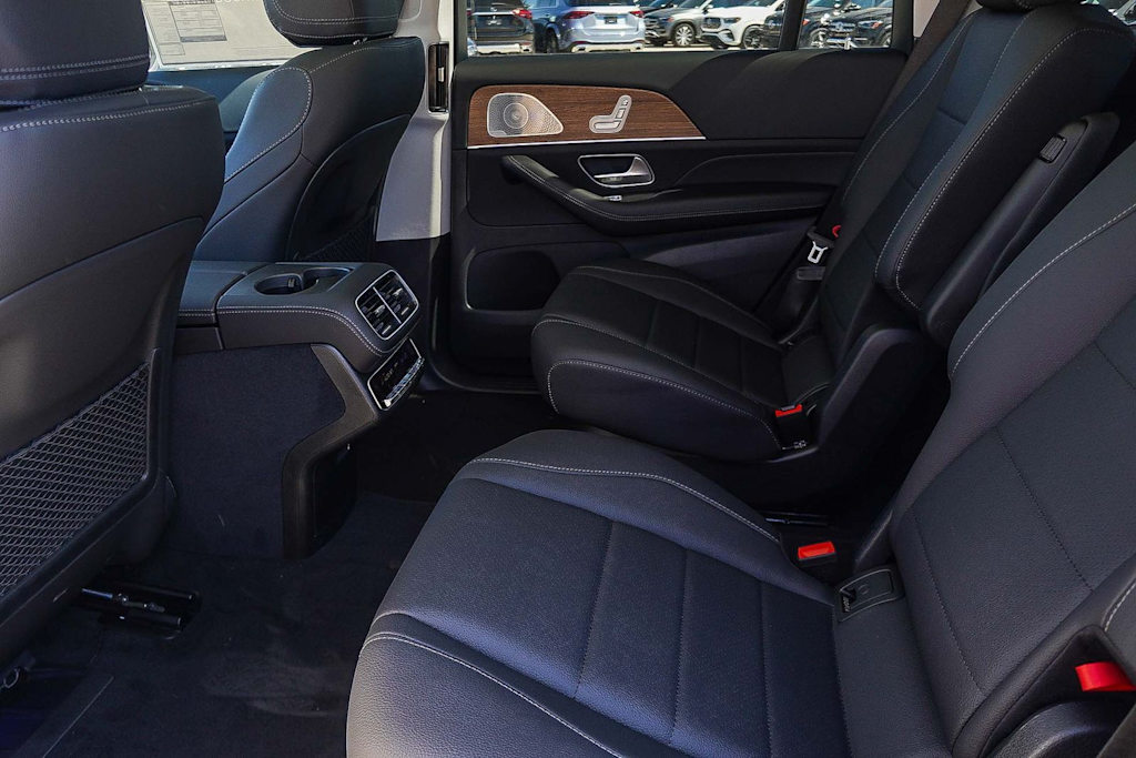 Thumbnail: 2026 Mercedes-Benz GLS - 11