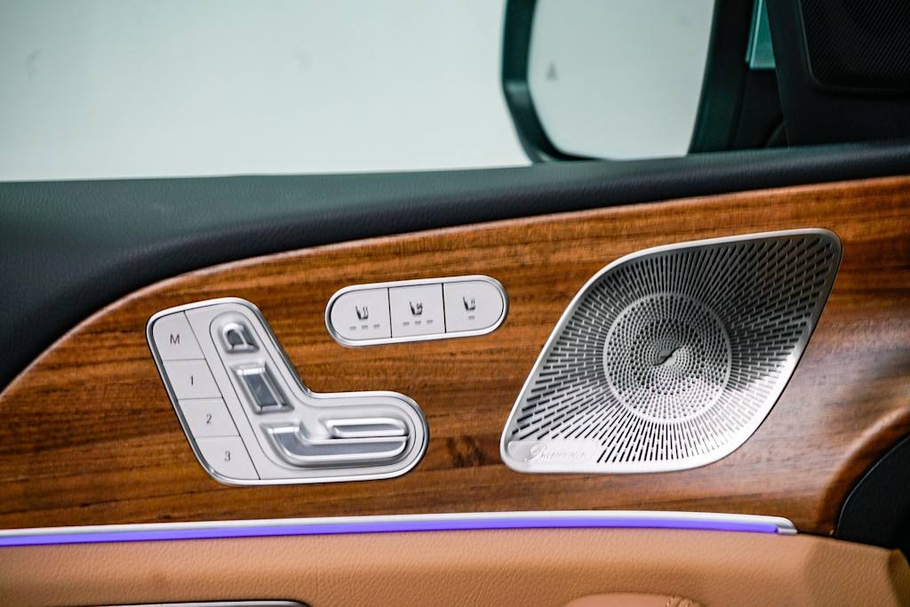 Thumbnail: 2025 Mercedes-Benz GLS - 25