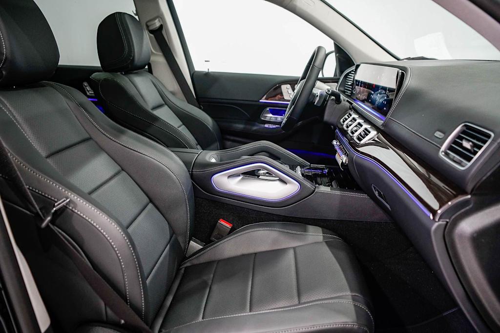 Thumbnail: 2026 Mercedes-Benz GLS - 10