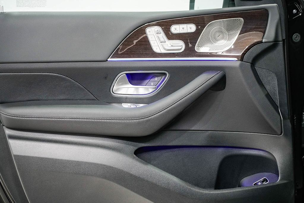 Thumbnail: 2026 Mercedes-Benz GLS - 22
