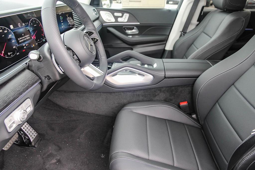 Thumbnail: 2026 Mercedes-Benz GLS - 11